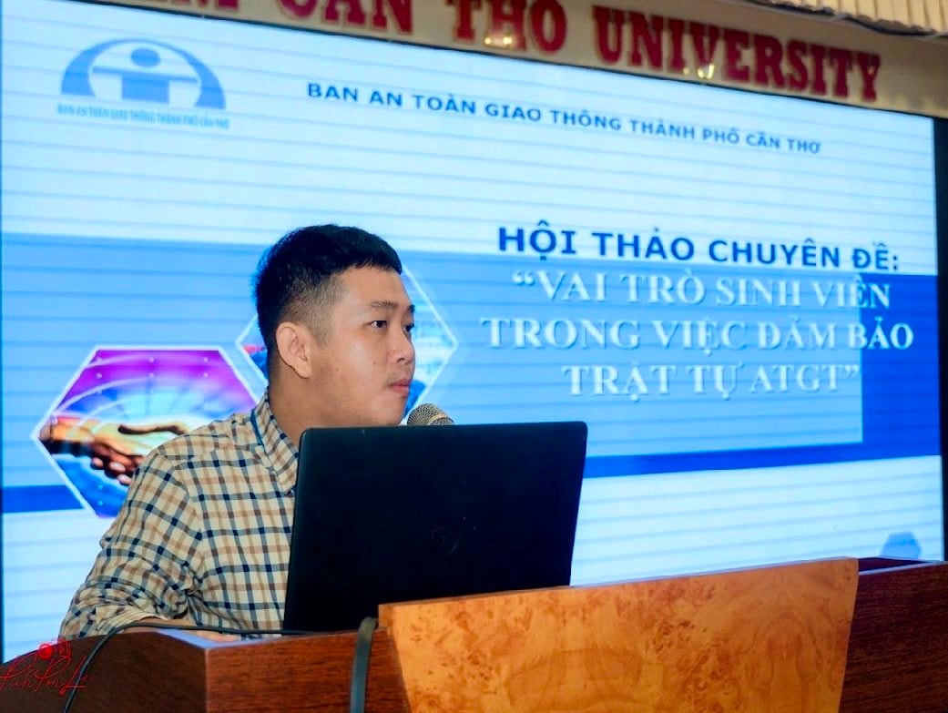 Cần Thơ: Tổ chức chuyên đề Vai trò của sinh viên trong việc đảm bảo trật tự An toàn giao thông năm 2024 cho sinh viên