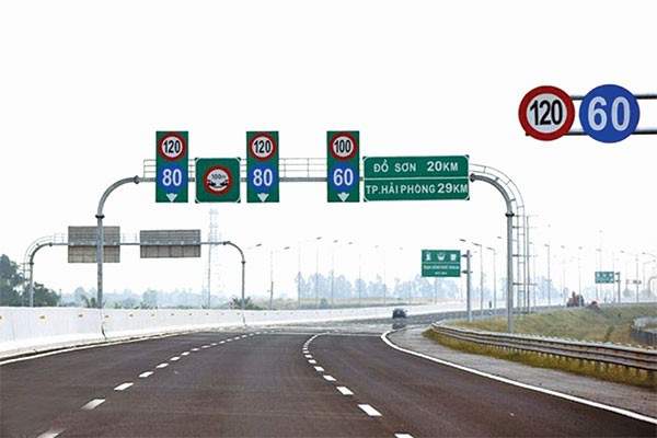 Cụ thể quy định tốc độ tối đa của phương tiện xe cơ giới từ ngày 15/10/2019