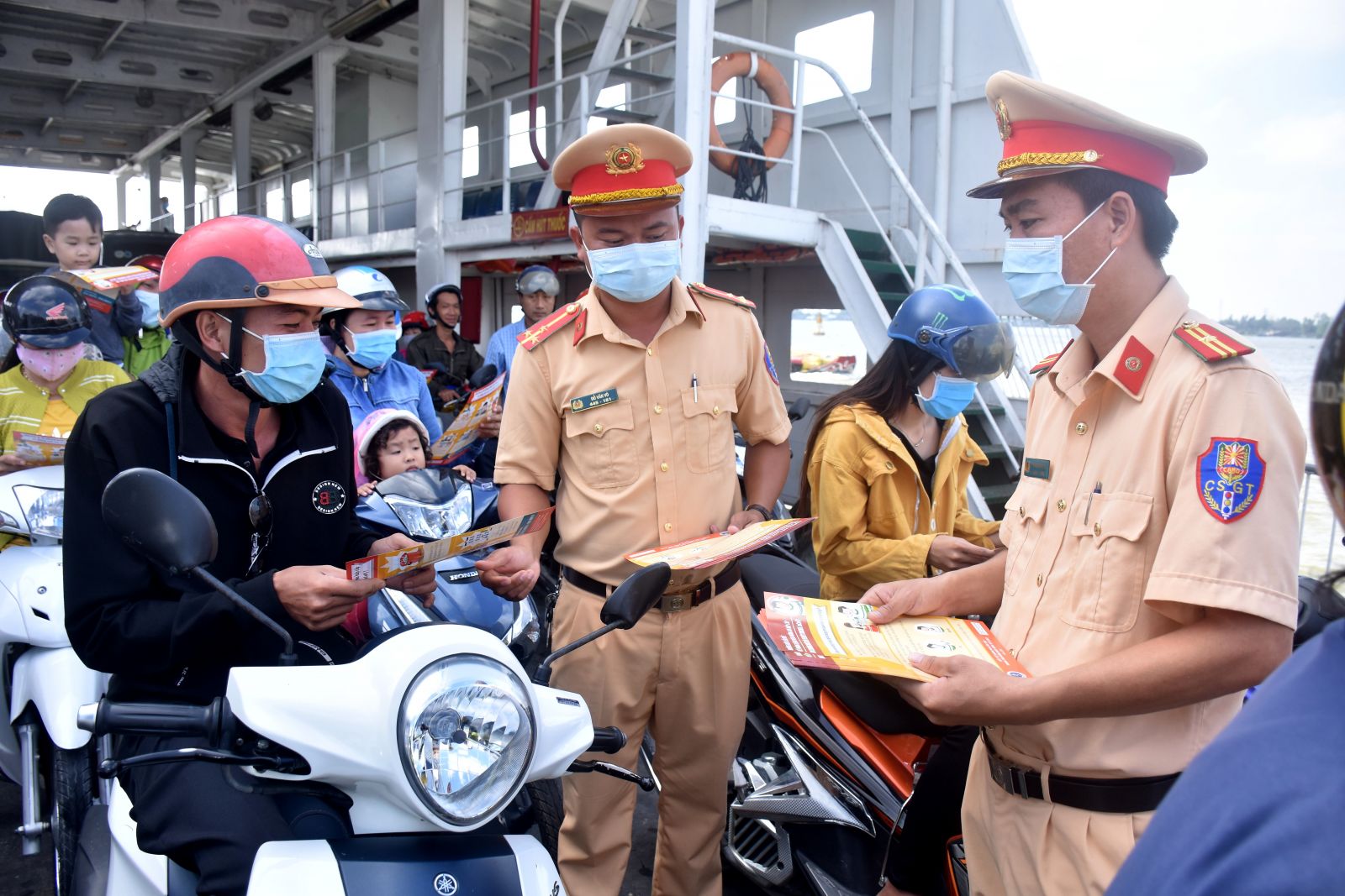 Tăng cường phối hợp tuần tra, kiểm soát và xử lý vi phạm an toàn giao thông thủy nội địa 