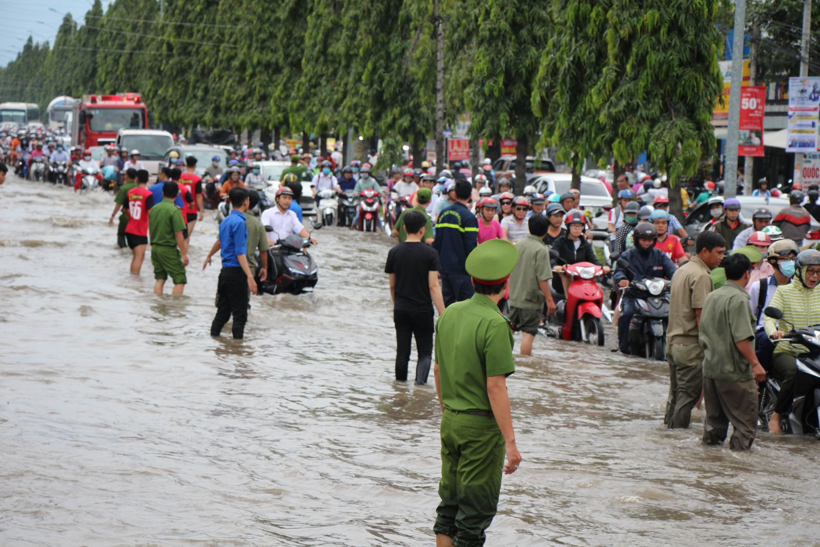 Tăng cường công tác tuyên truyền ATGT, và ra quân xử lý vi phạm trật tự, an toàn giao thông