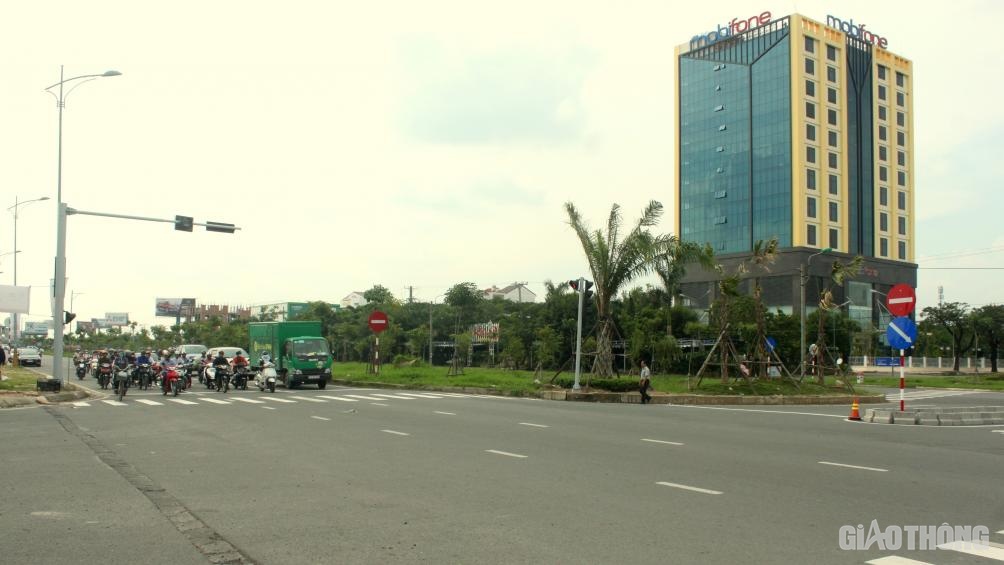 Tiềm ẩn nguy cơ tai nạn, nút giao Nam Long - Võ Nguyên Giáp được lắp đèn