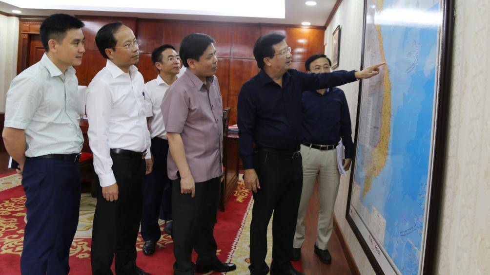 Phó Thủ tướng thúc tiến độ nhiều dự án giao thông trọng điểm